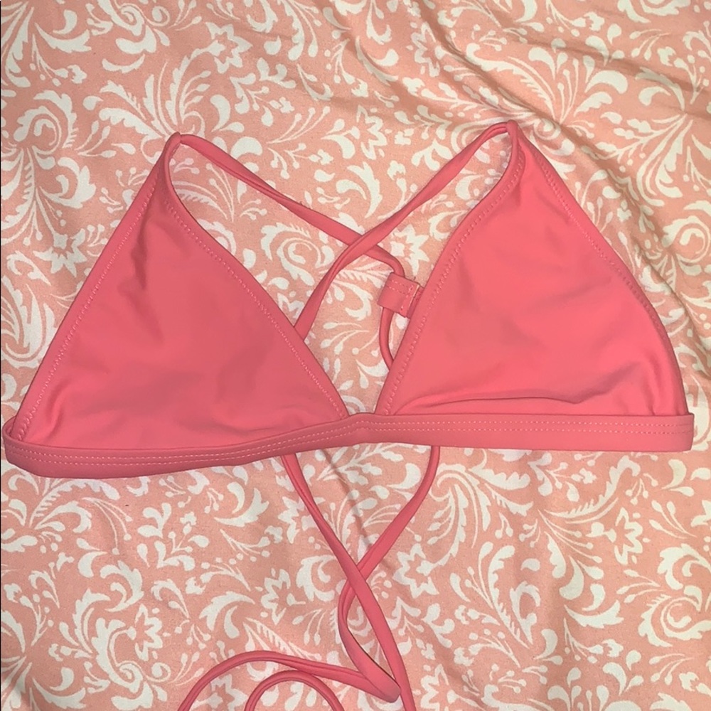 pink crisscross triangle top